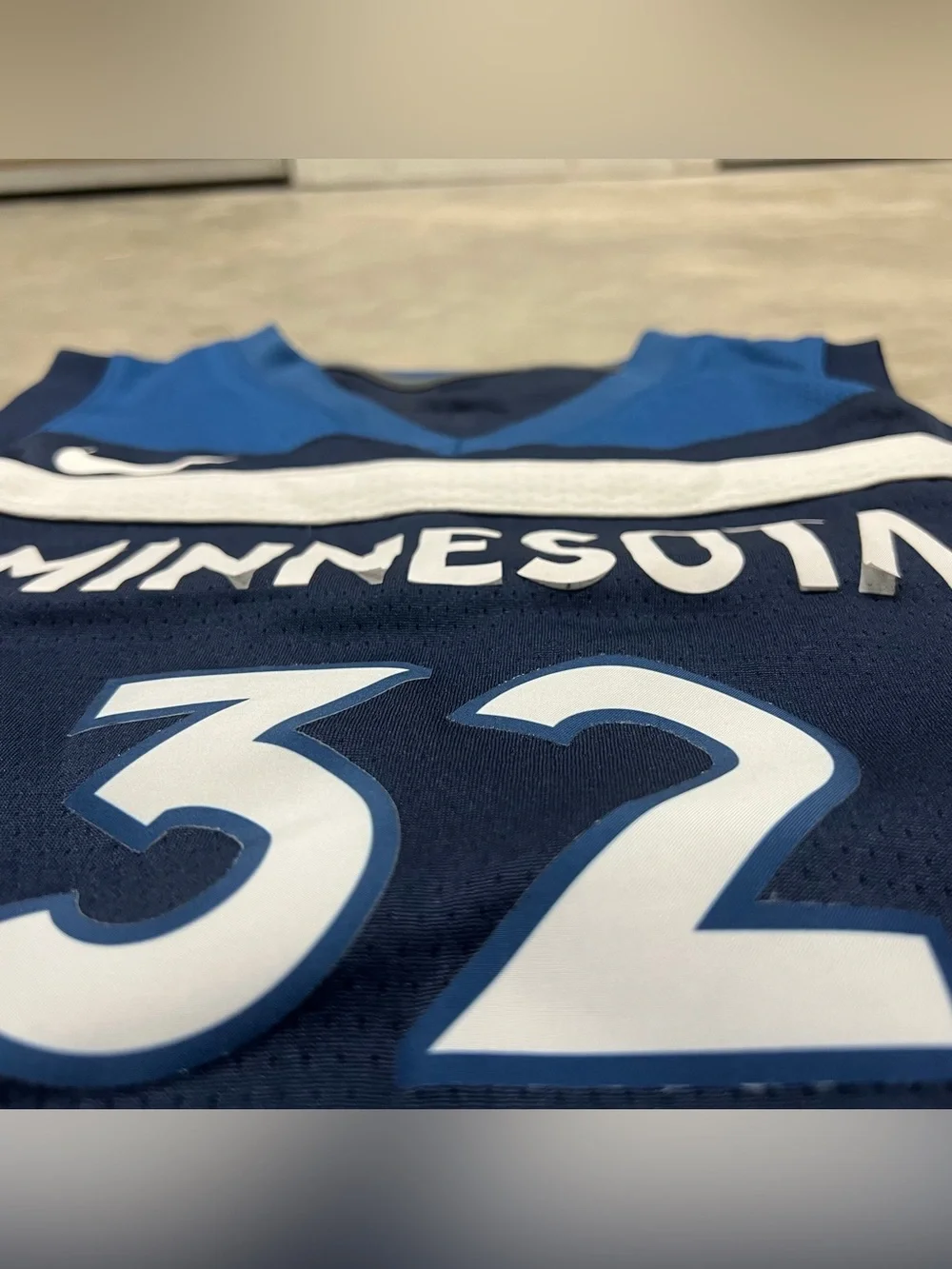 NBA Minnesota Timberwolves Towns #32 Jersey Sz Youth Large